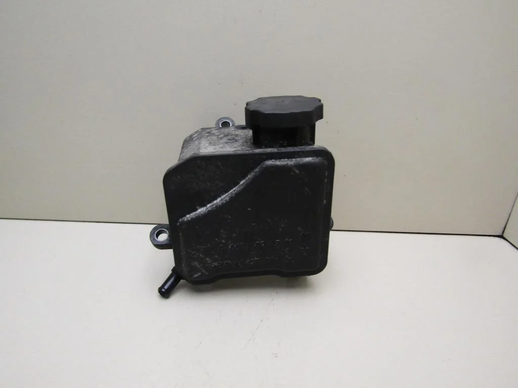 Бачок гидроусилителя Mercedes Benz W221 2005-2013  [A0004602283]  3.2, 642.930 (2987 куб.см) 235H/P в Вологде