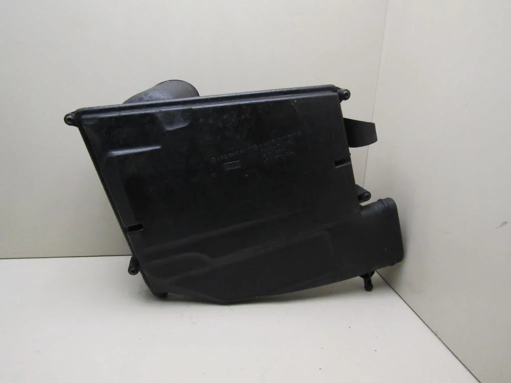 Корпус воздушного фильтра Mercedes Benz W221 2005-2013  [A6420902001]  3.2, 642.930 (2987 куб.см) 235H/P в Вологде