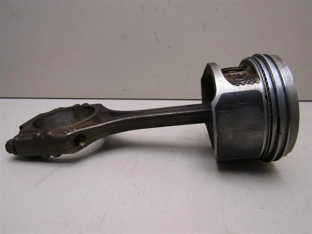 Шатун VW Golf IV \Bora 1997-2005  [036198401C]  1.4-1.6 в Вологде