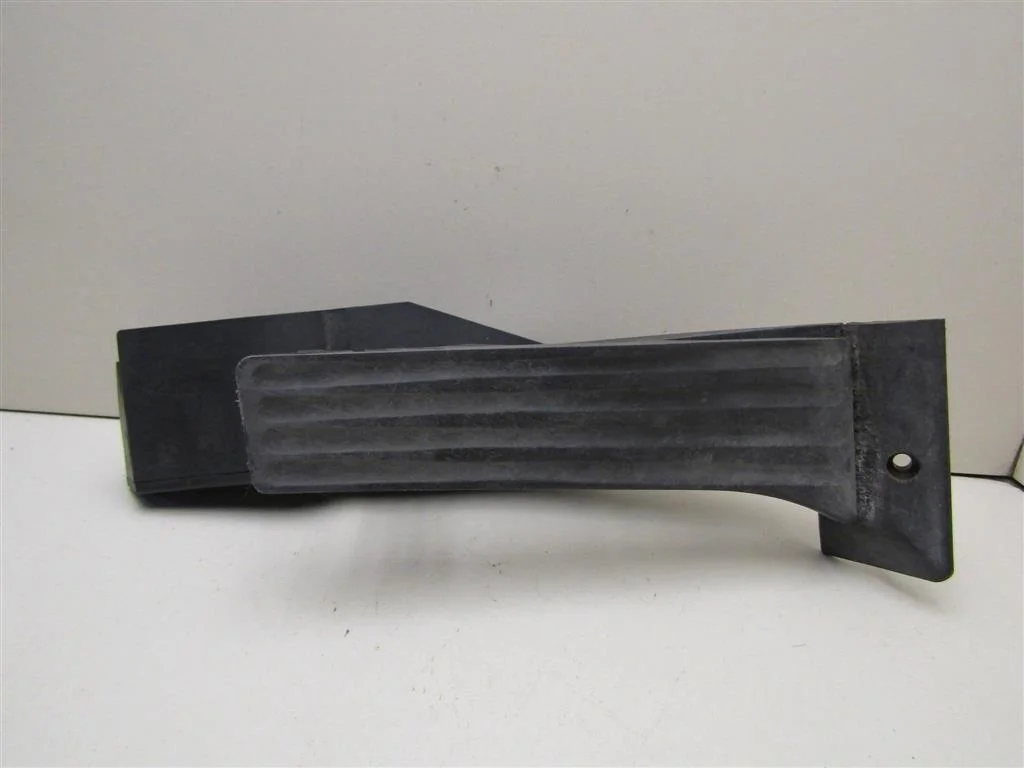 Педаль газа BMW X3 E83 2004-2010  [35426786285]  2.0d  в Вологде
