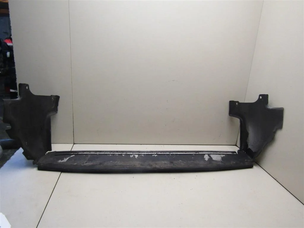 Воздуховод радиатора BMW X3 E83 2004-2010  [51713401289]  2.0d  в Вологде