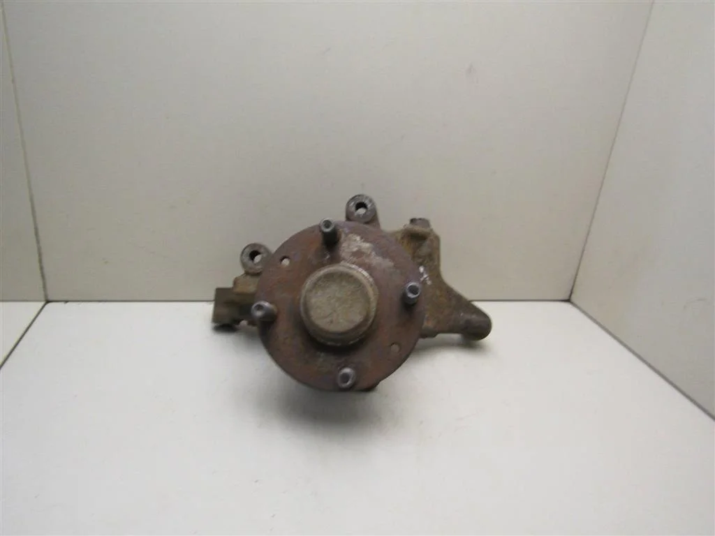 Кулак поворотный задний левый Mazda 323 (BJ) 1998-2002  [BJ3K26115]  1.6 ZM в Вологде