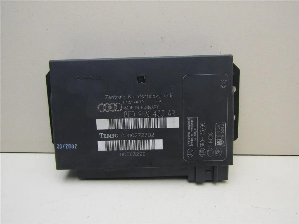Блок комфорта Audi A4 (B6) 2000-2004  [8E0959433AR]  2.0 ALT в Вологде