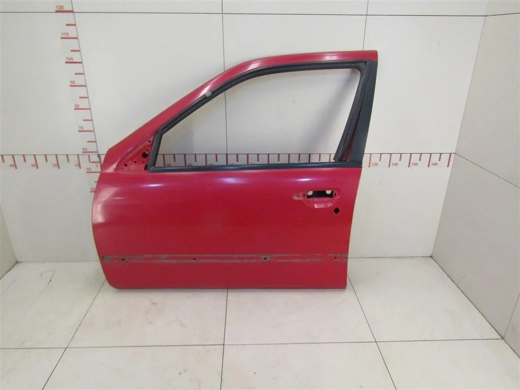 Дверь передняя левая Nissan Primera P11E 1996-2002  [801012J030]  1.6 16V GA16DE в Вологде