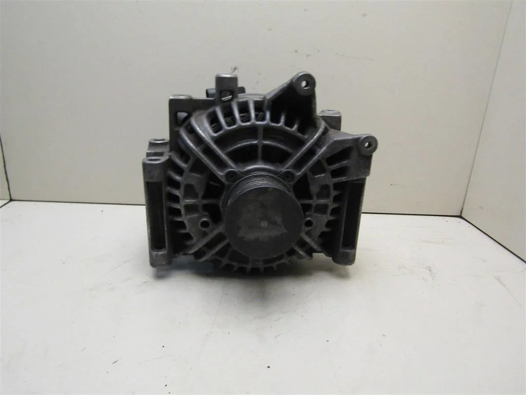 Генератор Mercedes Benz W203 2000-2006  [A0131540002]  2.2 OM646.963 в Вологде