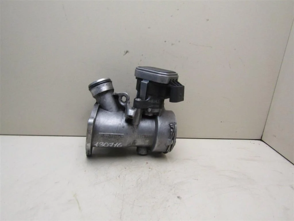 Клапан рециркуляции выхлопных газов Mercedes Benz W203 2000-2006  [A6460900154]  2.2 OM646.963 в Вологде