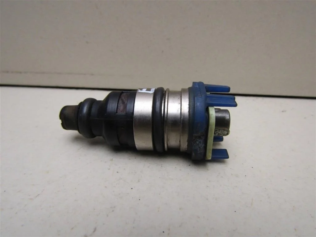 Форсунка инжекторная электрическая Mazda Xedos-6 1992-1999  [KL0113250]  2.0 V6 KF в Вологде
