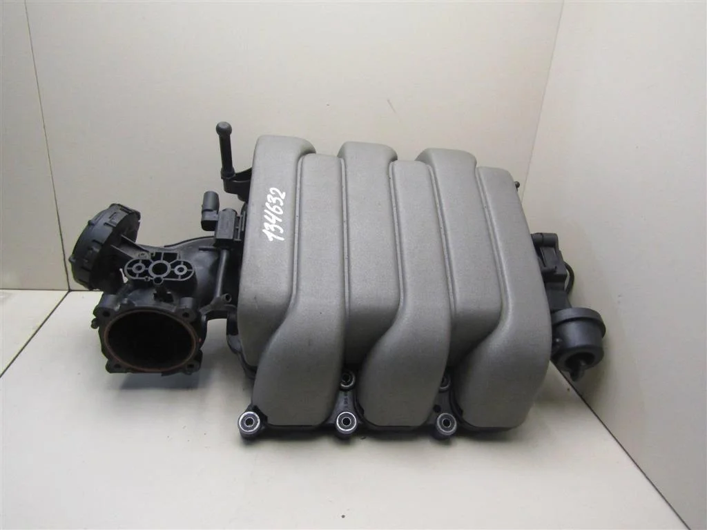 Коллектор впускной Audi A6 (C6,4F) 2005-2011  [06E133210K]  3.2 AUK в Вологде