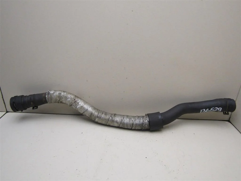 Патрубок VW Passat (B6) 2005-2010  [3C0122073EG]  в Вологде