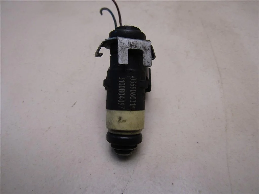 Форсунка инжекторная электрическая VW Polo 2001-2009  [036906031M]  1.4 BBY AUA в Вологде