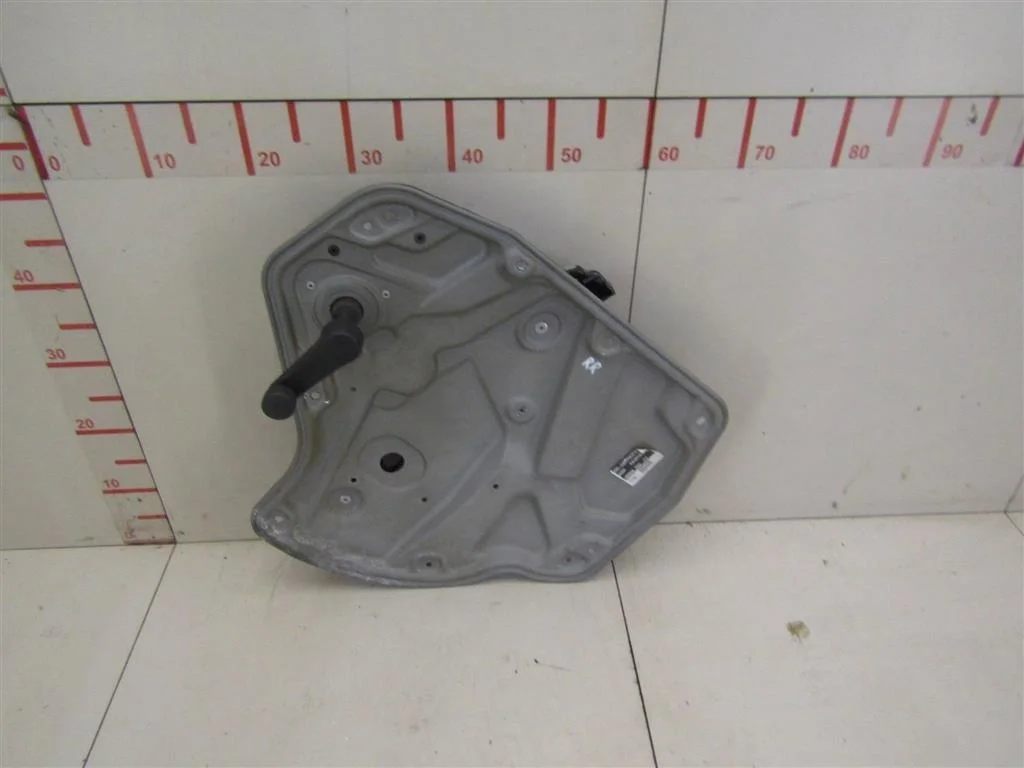Стеклоподъемник механ. задний правый Skoda Octavia (A5 1Z-) 2004-2013  [1Z0839656]  1.6 BSE в Вологде