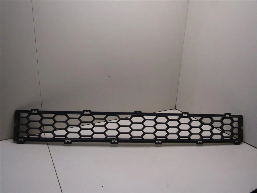Решетка в бампер центральная Chevrolet Captiva (C100) 2006-2010  [96623441]  2.4 Z24SED в Вологде