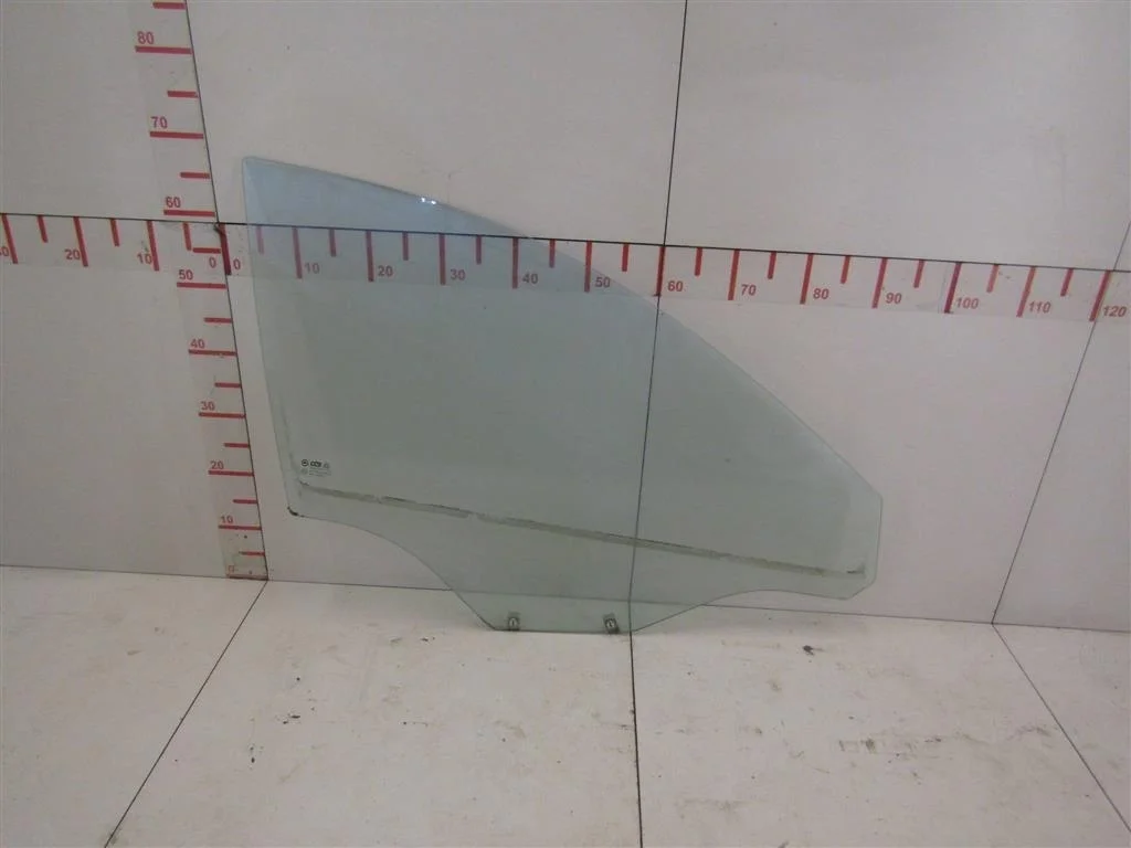 Стекло двери передней правой Chevrolet Captiva (C100) 2006-2010  [96624295]  2.4 Z24SED в Вологде