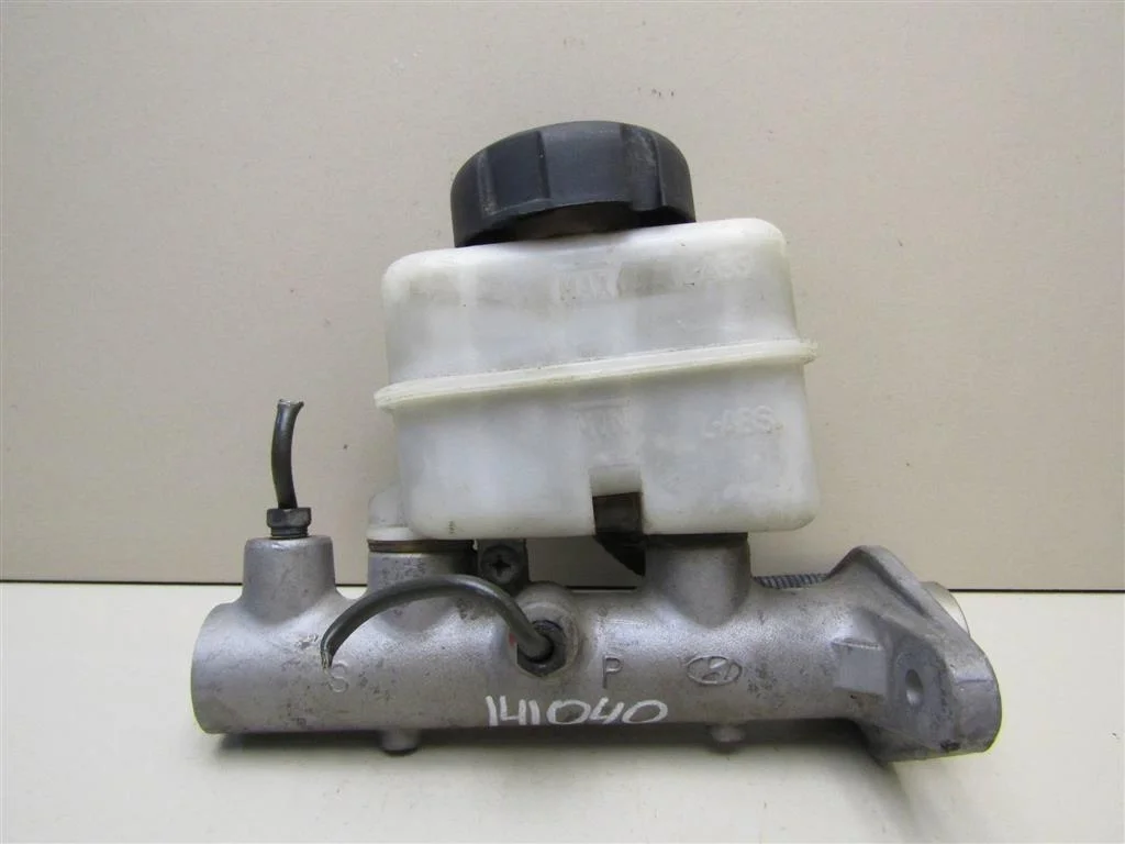 Цилиндр тормозной главный Hyundai Sonata IV (EF)/ Sonata Tagaz 2001-2012  [585103D500]  2,0 G4JP в Вологде