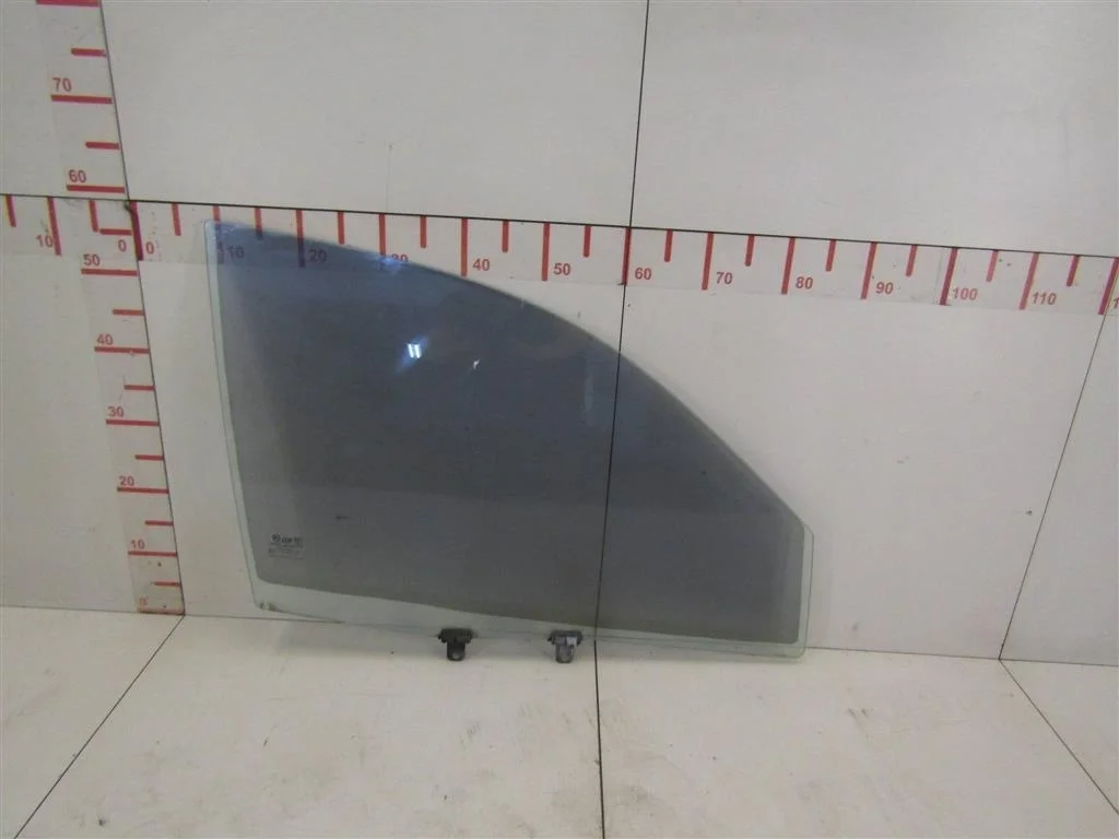 Стекло двери передней правой Hyundai Sonata IV (EF)/ Sonata Tagaz 2001-2012  [8242038020]  2,0 G4JP в Вологде