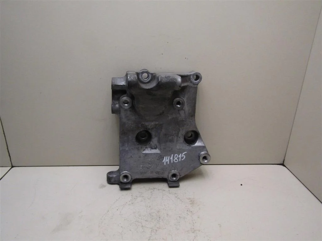 Кронштейн генератора Nissan Primera P12E 2002-2007  [11910BM700]  1.5-1.8 в Вологде