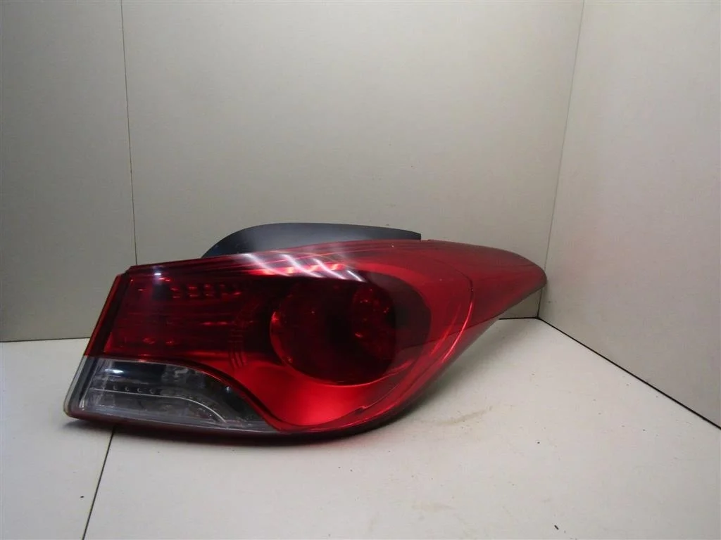 Фонарь задний наружный правый Hyundai Elantra 2011-2016  [924023X010]  1.6 16V G4FG в Вологде