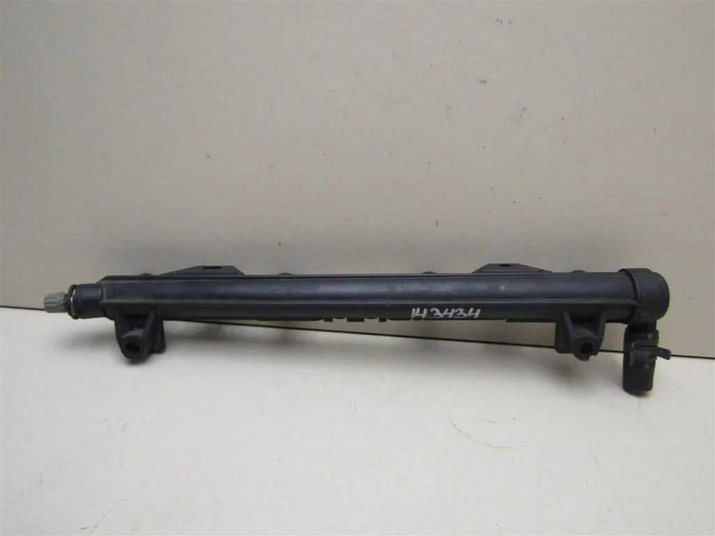 Рейка топливная (рампа) VW Polo 2001-2009  [036133320C]  в Вологде