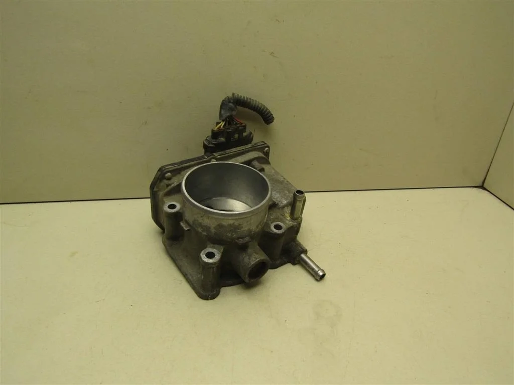 Заслонка дроссельная Toyota Corolla E15 2006-2013  [2203037010]  1.6 1ZR-FE  в Вологде