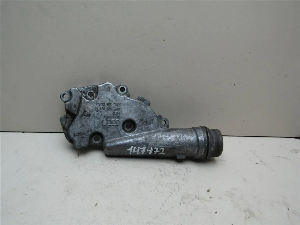 Фланец двигателя системы охлаждения Audi A6 (C6,4F) 2005-2011  [06E121161R]  3.2 AUK в Вологде