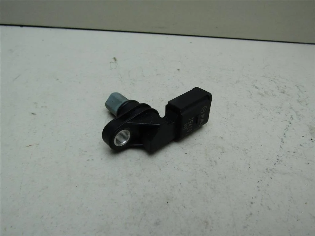 Датчик положения распредвала Audi A6 (C6,4F) 2005-2011  [06E905163]  3.2 AUK в Вологде