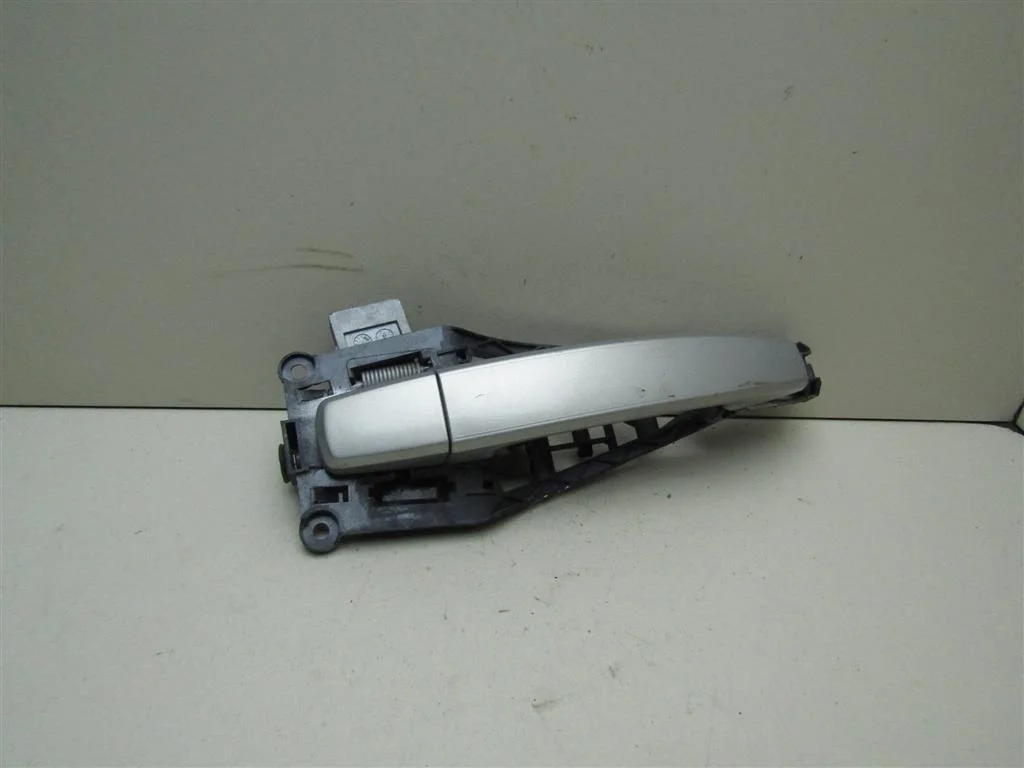 Ручка двери задней наружная правая Opel Astra H \ Family 2004-2015  [13142770]  Z16XER в Вологде