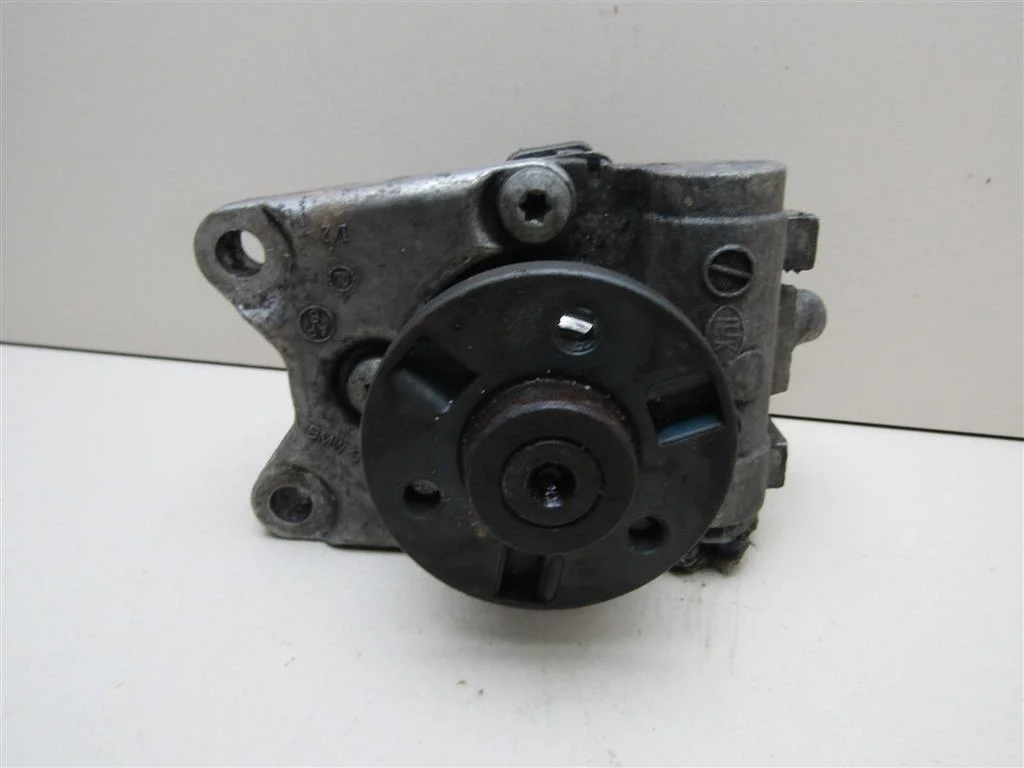 Насос гидроусилителя BMW 5-серия E60\E61 2003-2009  [32416777321]  2.5Л. 24V N52B25AE в Вологде