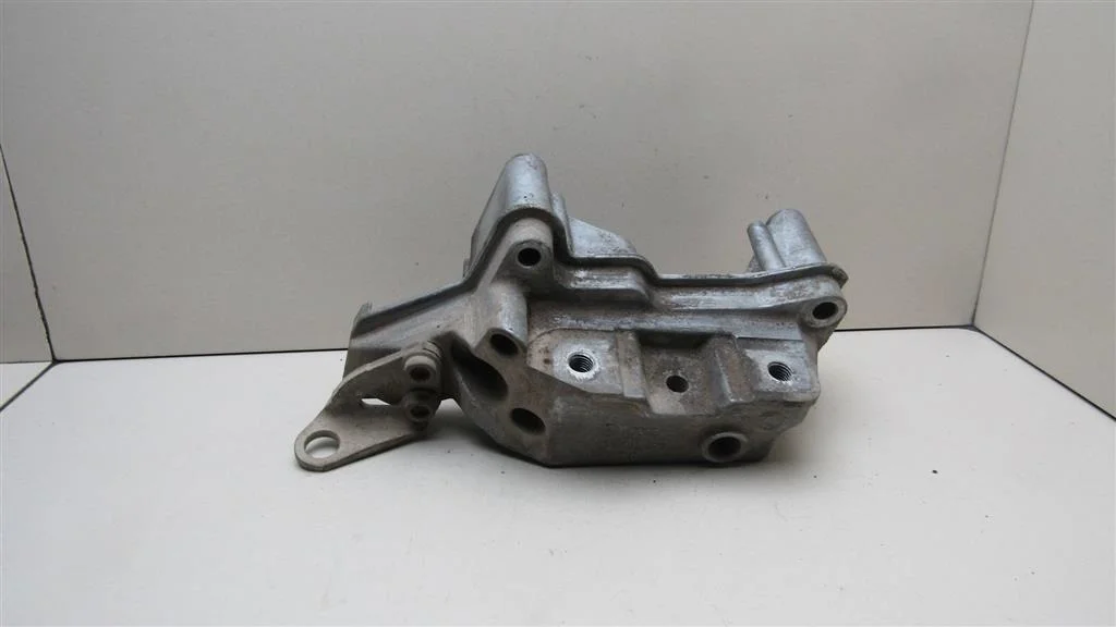 Кронштейн двигателя VW Golf VI 2009-2012  [036199275AH]  1.4 16V CGGA в Вологде