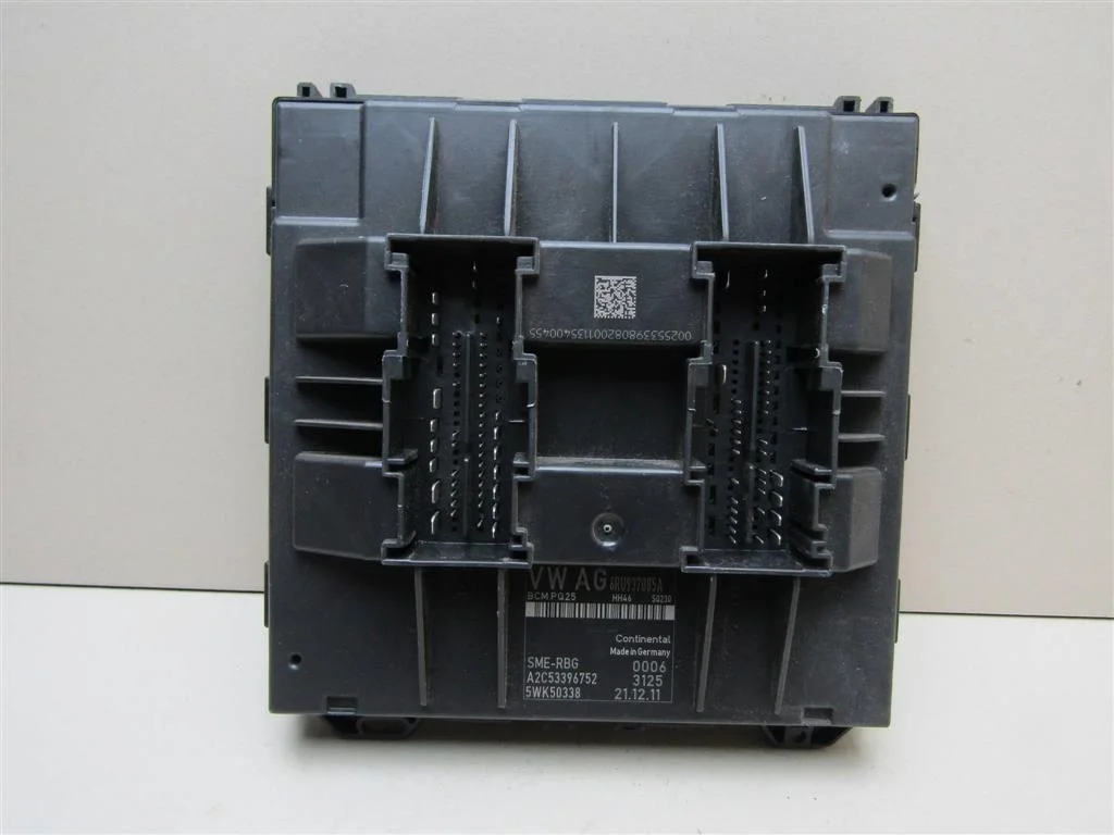 Блок комфорта VW Polo (Sed RUS) 2011-2020  [6RU937085A]  1.6 CFNA в Вологде