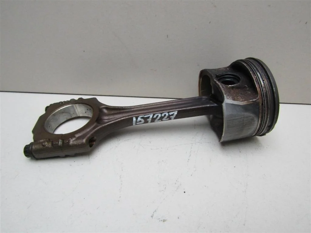 Шатун VW Caddy III 2004-2016  [03F198401]  1.2 8V CBZ в Вологде