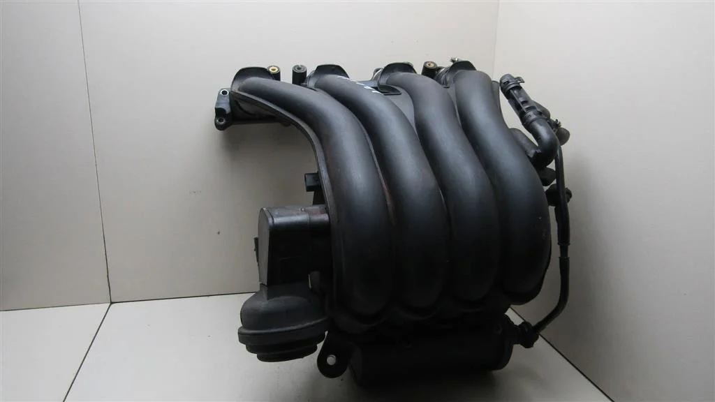 Коллектор впускной Audi A4 (B7) 2005-2007  [06B133213T]  2.0 ALT в Вологде