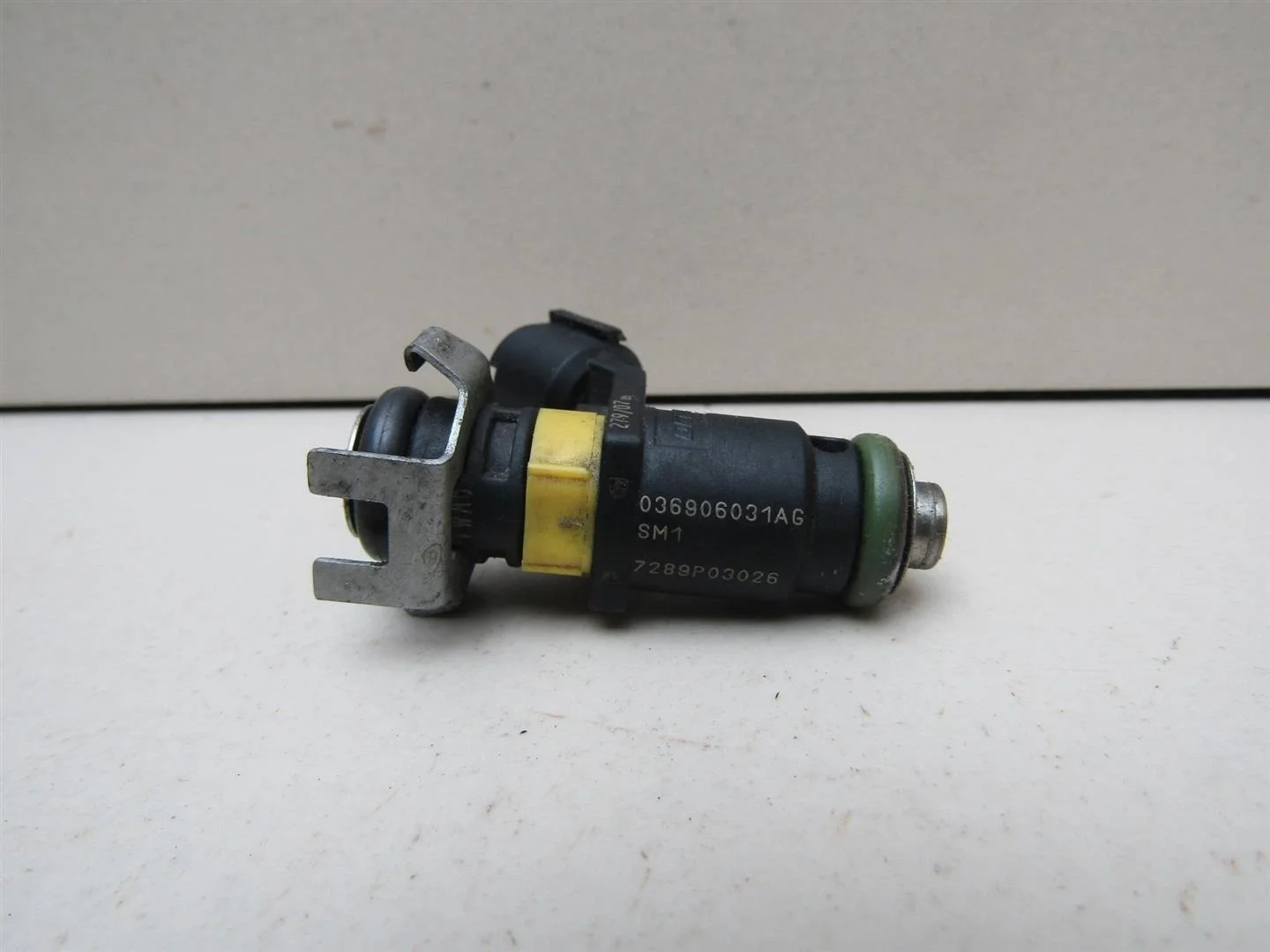 Форсунка инжекторная электрическая Skoda Octavia (A5 1Z-) 2004-2013  [036906031AG]  1.4 16V BUD в Вологде