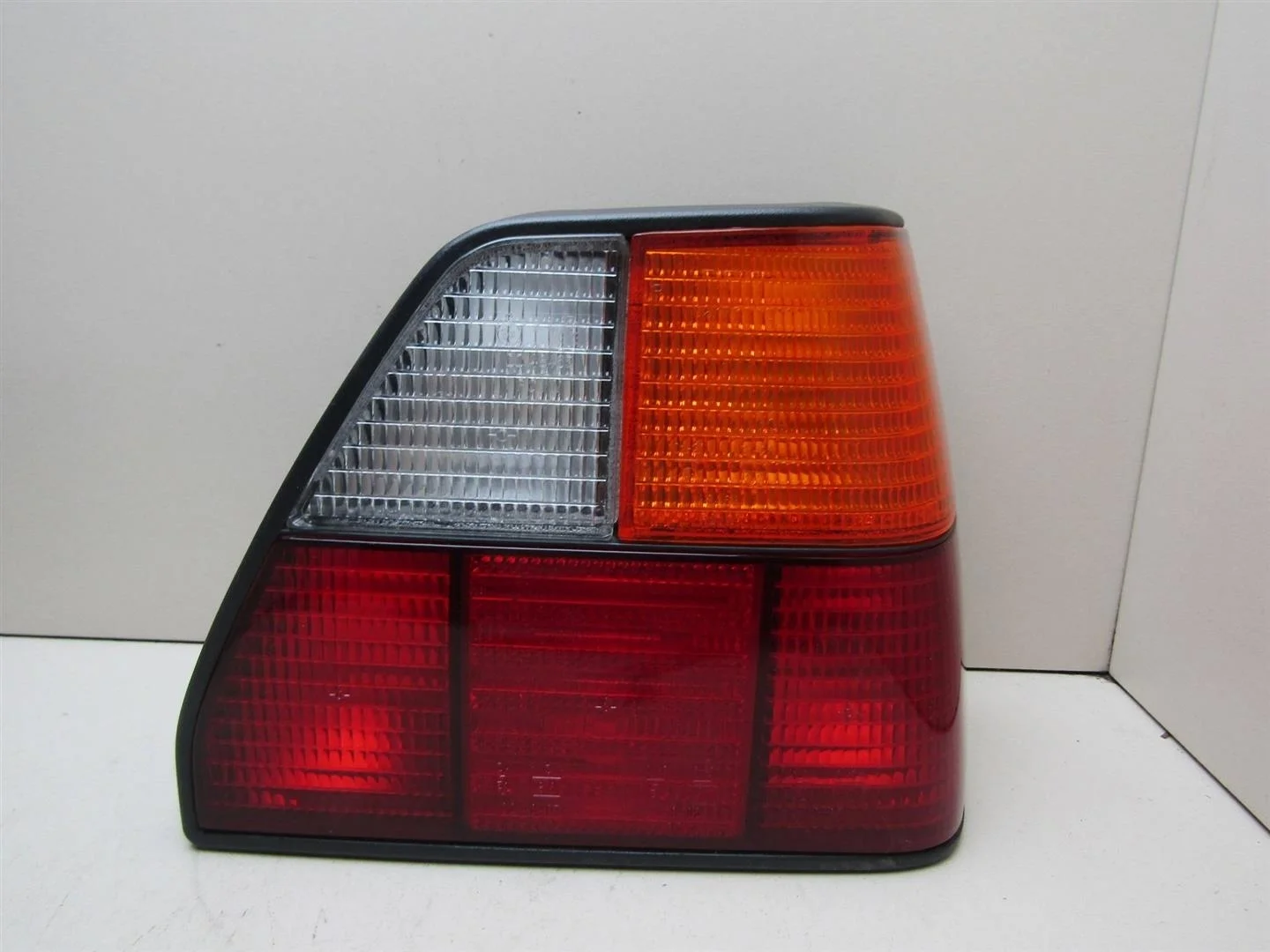 Фонарь задний правый VW Golf II \Jetta II 1983-1992  [191945112A]  в Вологде