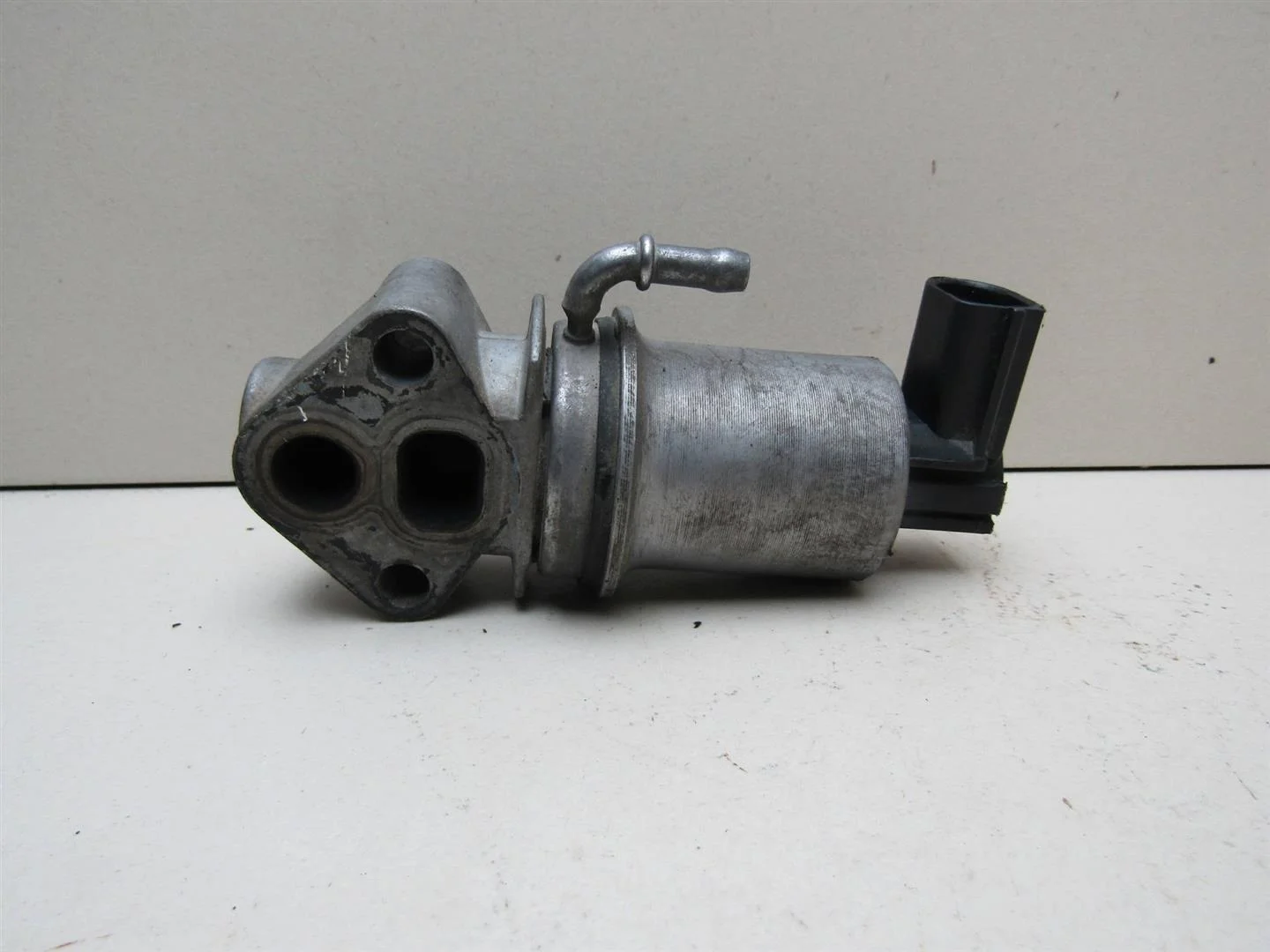 Клапан рециркуляции выхлопных газов Audi A3 (8L1) 1996-2003  [06A131501F]  1.6 AVU,BFQ,BGU в Вологде