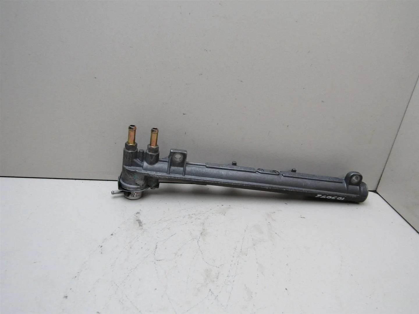 Рейка топливная (рампа) VW Golf IV \Bora 1997-2005  [036133320B]  1.4 16V APE в Вологде
