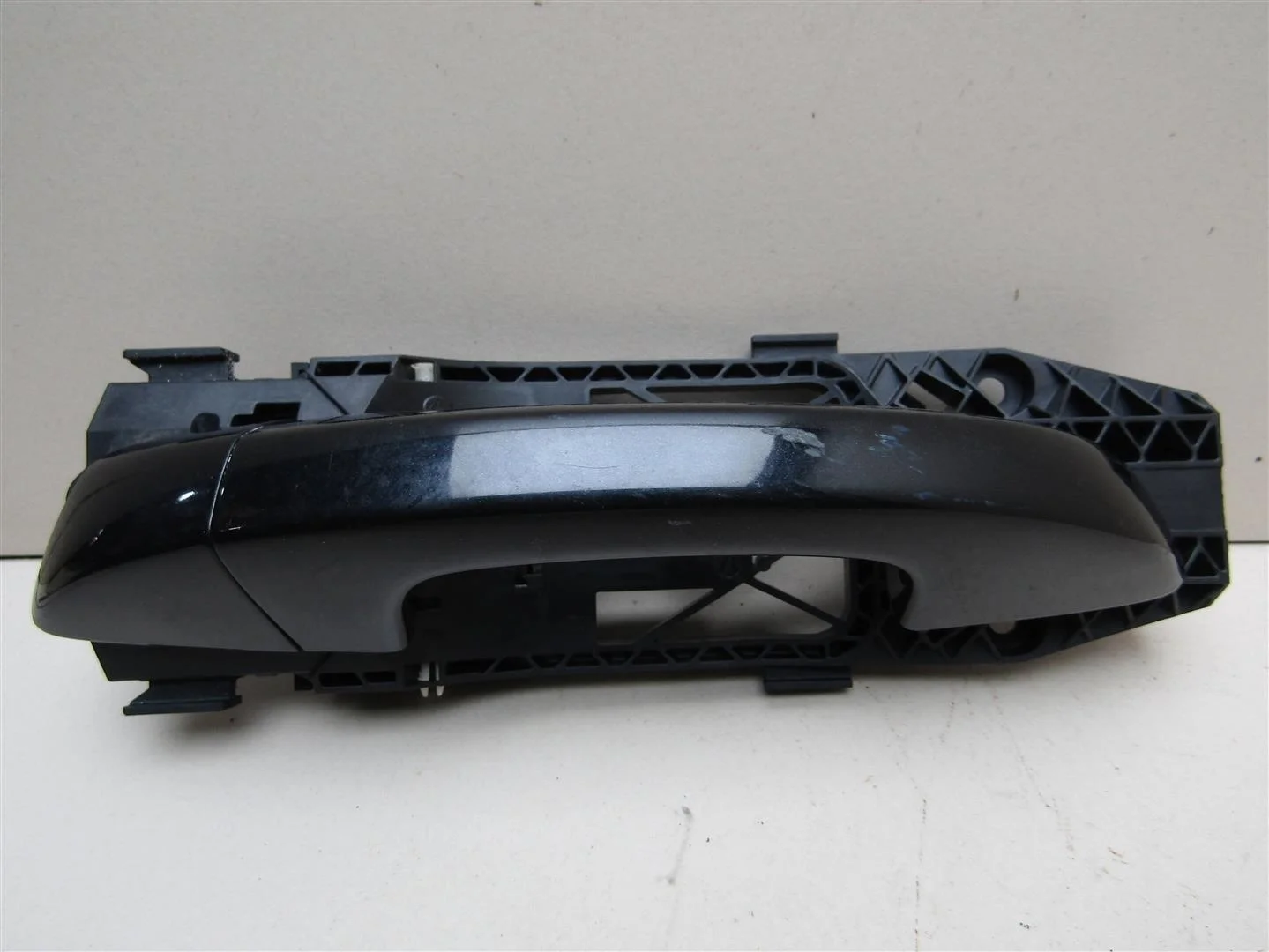 Ручка двери задней наружная левая VW Golf VI 2009-2012  [1K8837205EGRU]  в Вологде
