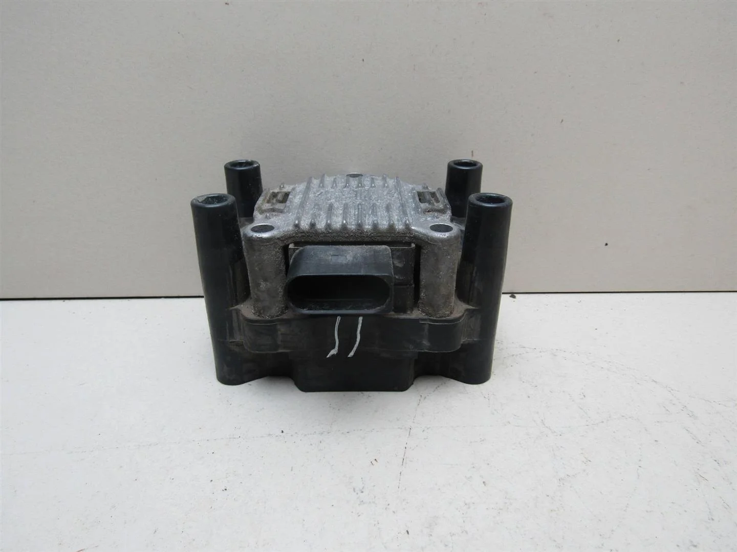 Катушка зажигания Skoda Octavia (A5 1Z-) 2004-2013  [032905106B]  1.6 8V BSE в Вологде