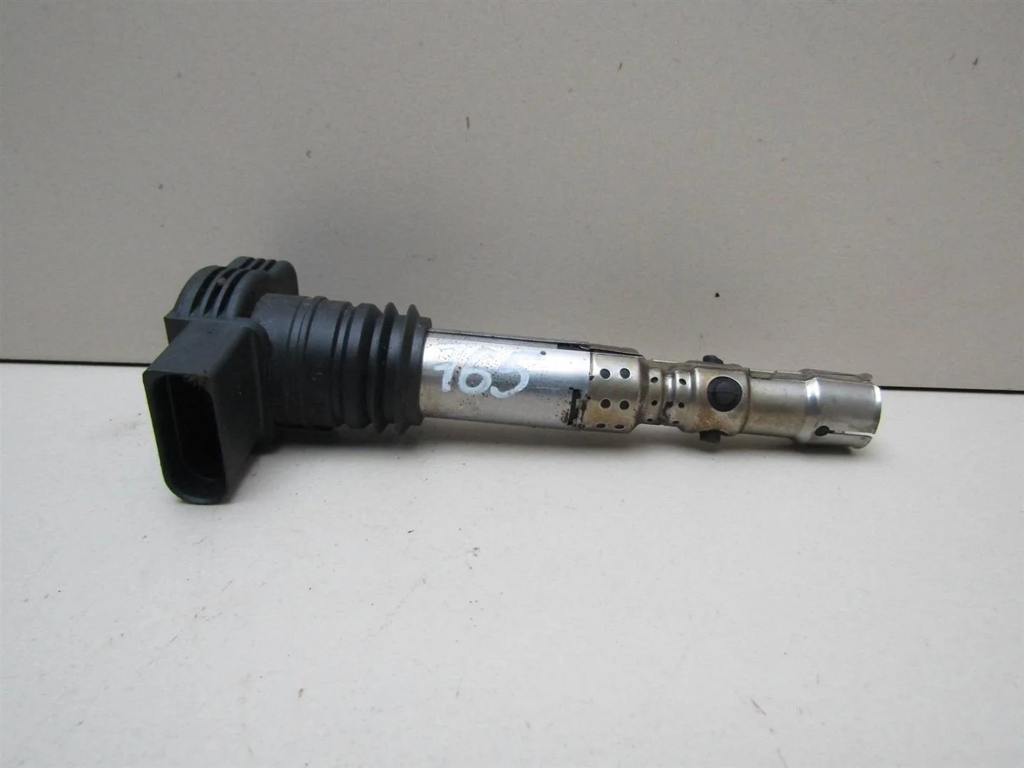 Катушка зажигания VW Passat (B5+) 2000-2005  [06A905115D]  1.8 T 2.0 в Вологде