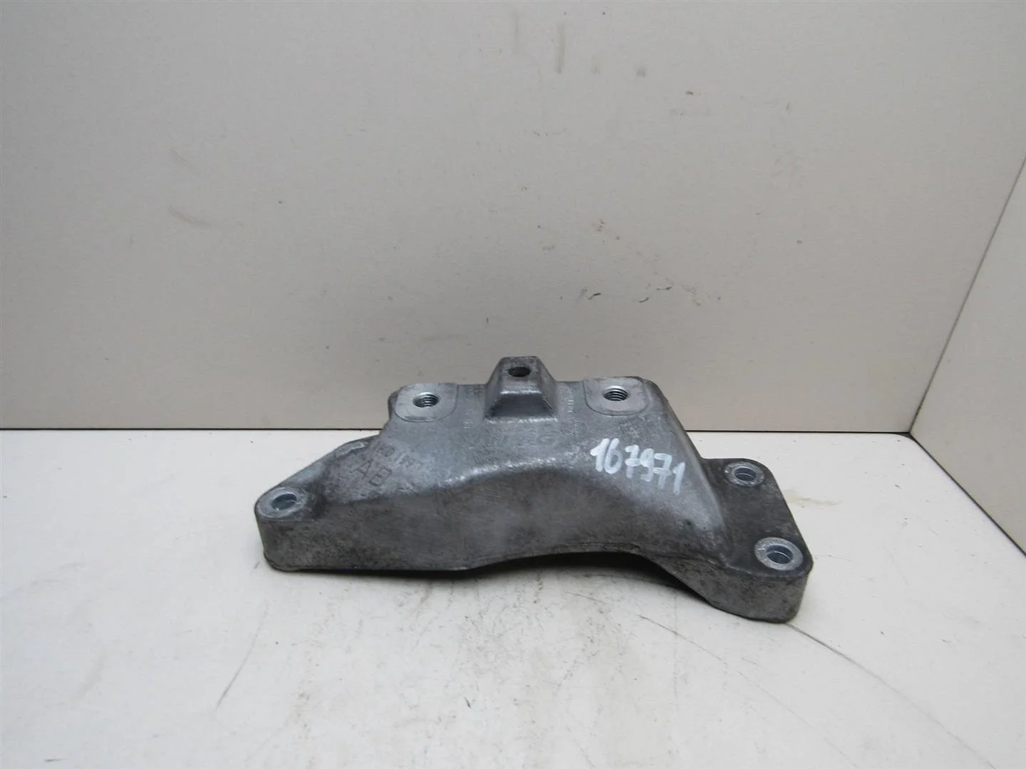 Кронштейн КПП VW Passat (B6) 2005-2010  [1K0199117AB]  в Вологде