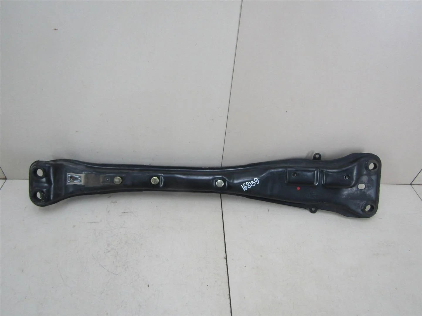 Балка передняя продольная Nissan Almera N16 2000-2006  [11240BM500]  в Вологде