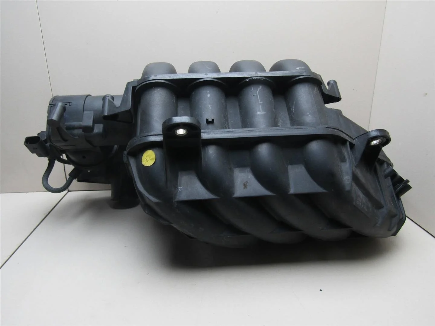 Коллектор впускной VW Passat (B6) 2005-2010  [06F133213G]  2.0 BVY в Вологде
