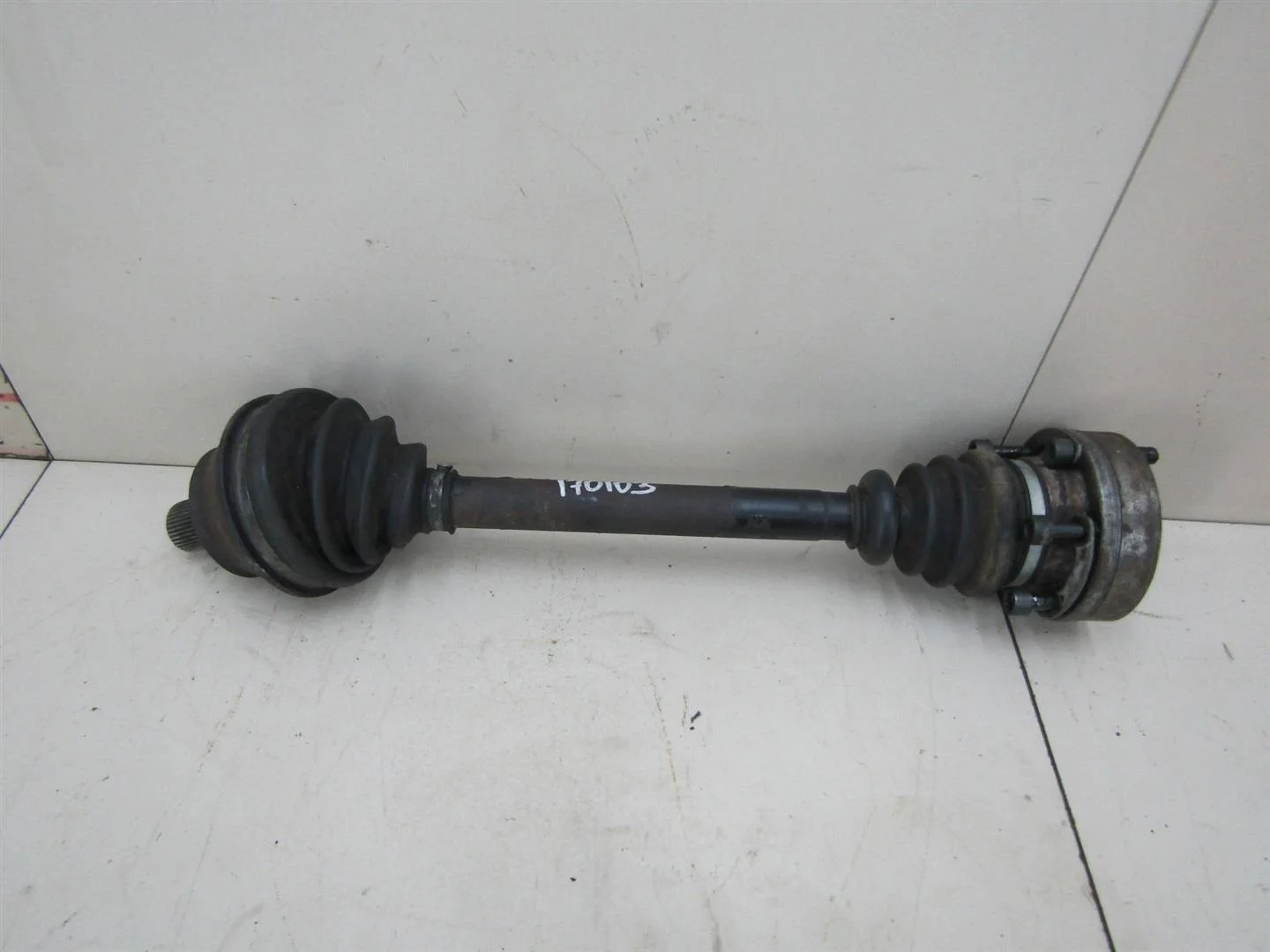 Полуось передняя VW Transporter T4 1996-2003  [JZW407449FX]  в Вологде