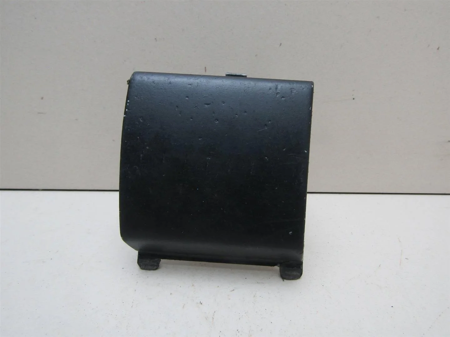 Заглушка буксировочного крюка Opel Astra G 1998-2005  [90559482]  1.8 16V Z18XE в Вологде