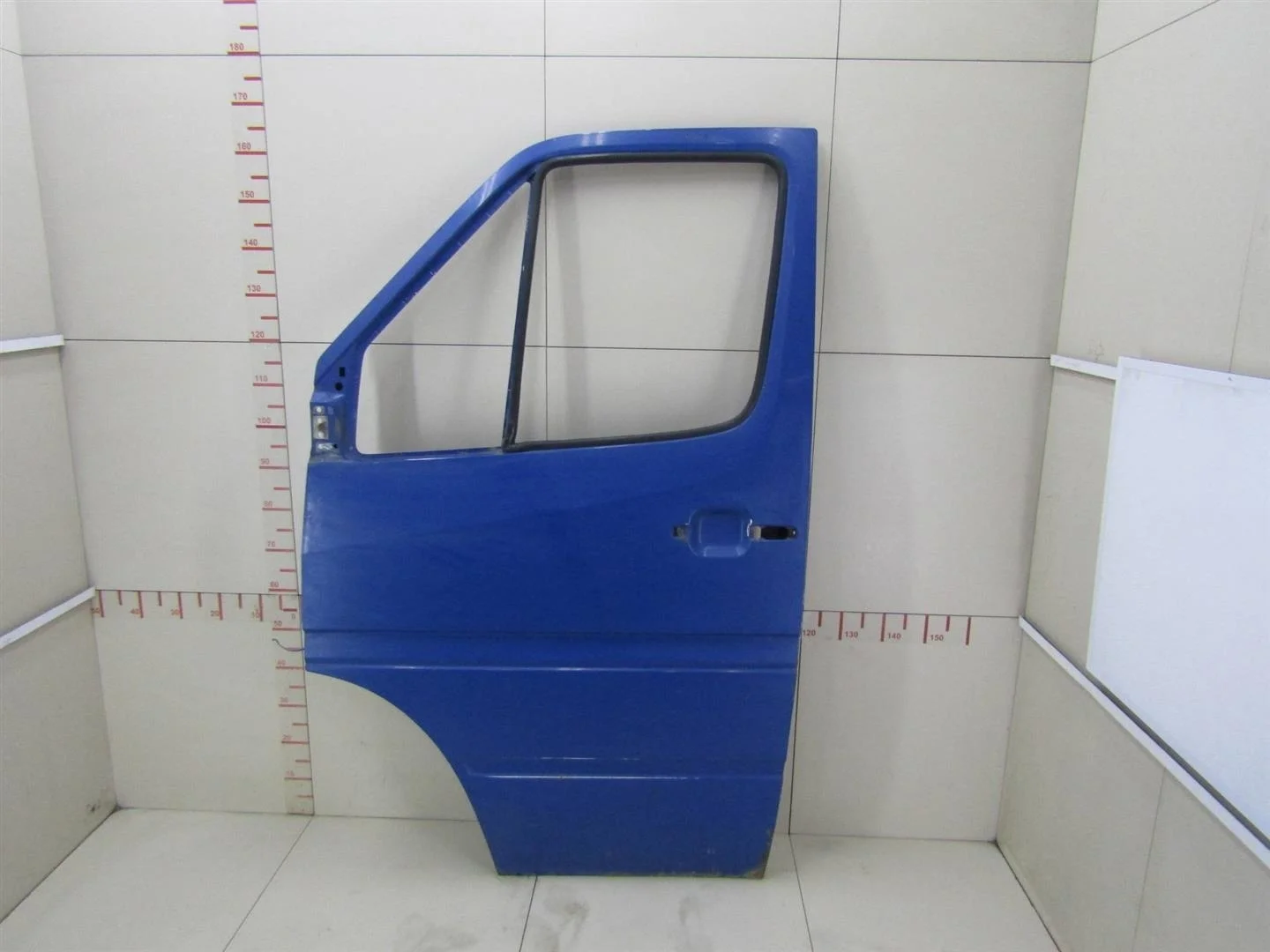Дверь передняя левая Mercedes Benz Sprinter 1995-2006  [A9017200305]  в Вологде