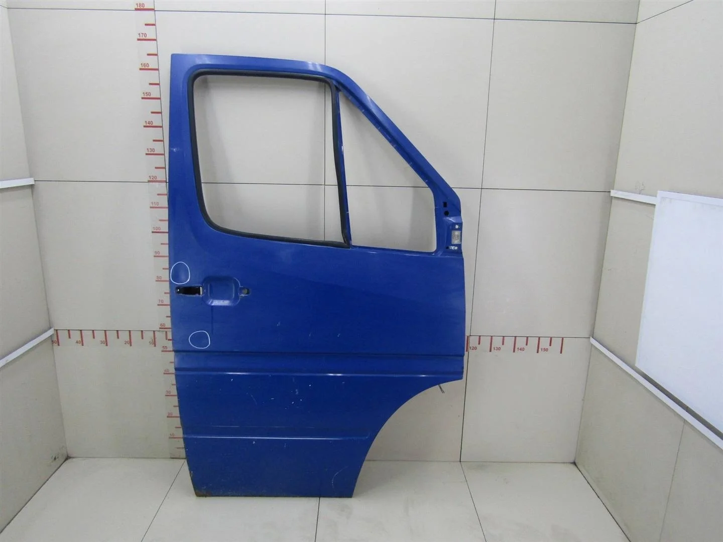 Дверь передняя правая Mercedes Benz Sprinter 1995-2006  [A9017200405]  в Вологде