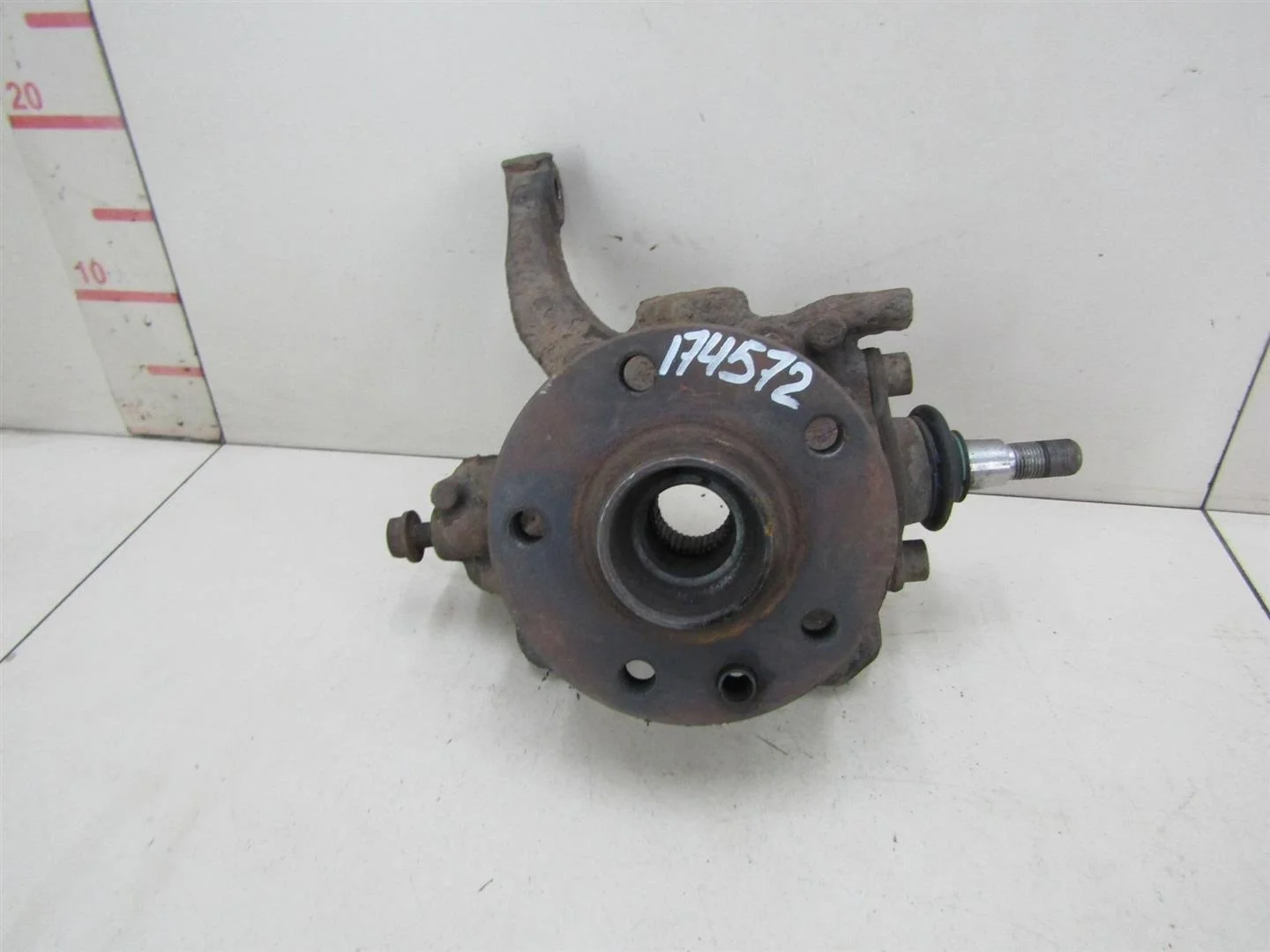 Кулак поворотный передний левый VW Transporter T4 1996-2003  [7D0407257A]  1.9 ABL в Вологде
