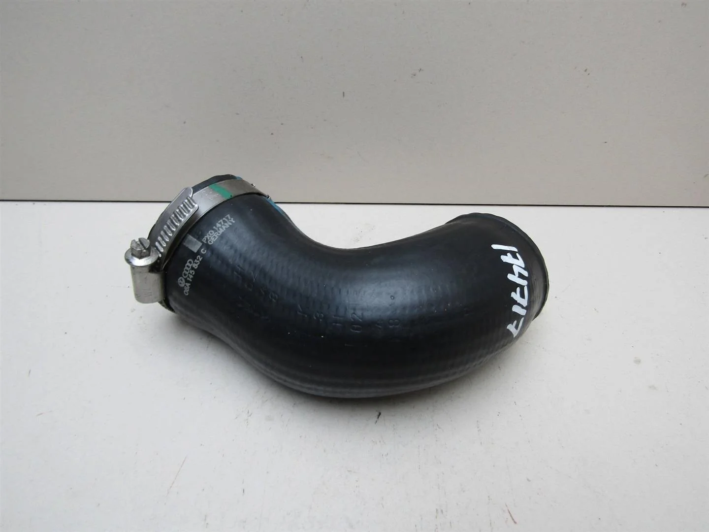 Патрубок интеркулера Skoda Octavia 1997-2000  [06A145832C]  1.8T AUM в Вологде