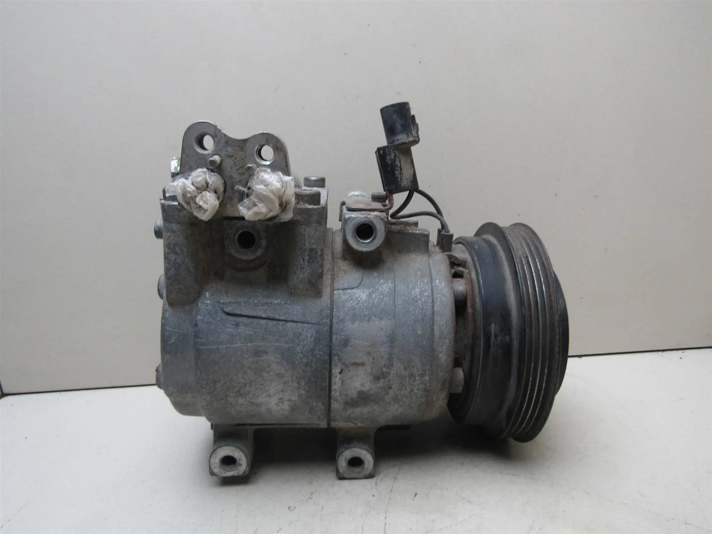 Компрессор системы кондиционирования Hyundai Elantra 2000-2005  [977012C100]  2.0 16V G4GC в Вологде