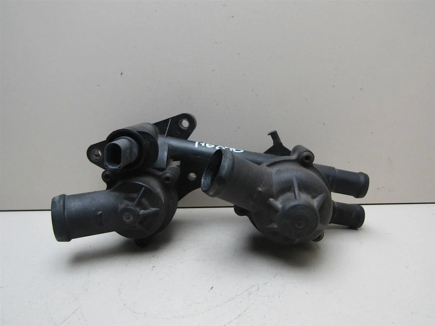 Корпус термостата Skoda Octavia (A5 1Z-) 2004-2013  [03C121111H]  1.6 16V BLF в Вологде