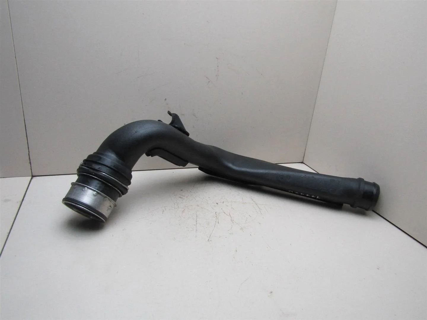 Патрубок интеркулера Skoda Octavia (A4 1U-) 2000-2011  [1J0145770Q]  1.9 AXR в Вологде